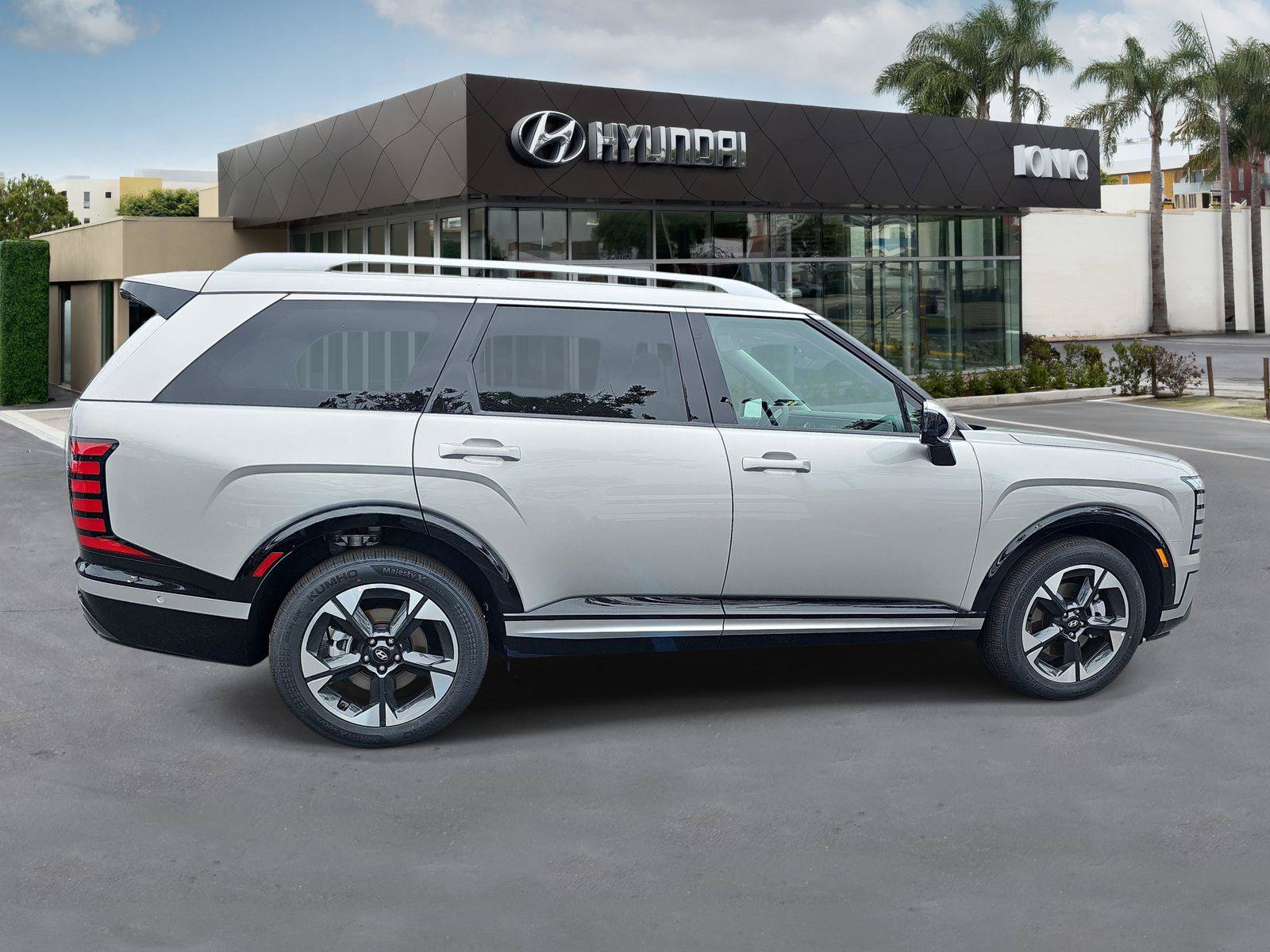 New 2026 Hyundai Palisade Limited AWD/4WD image 2