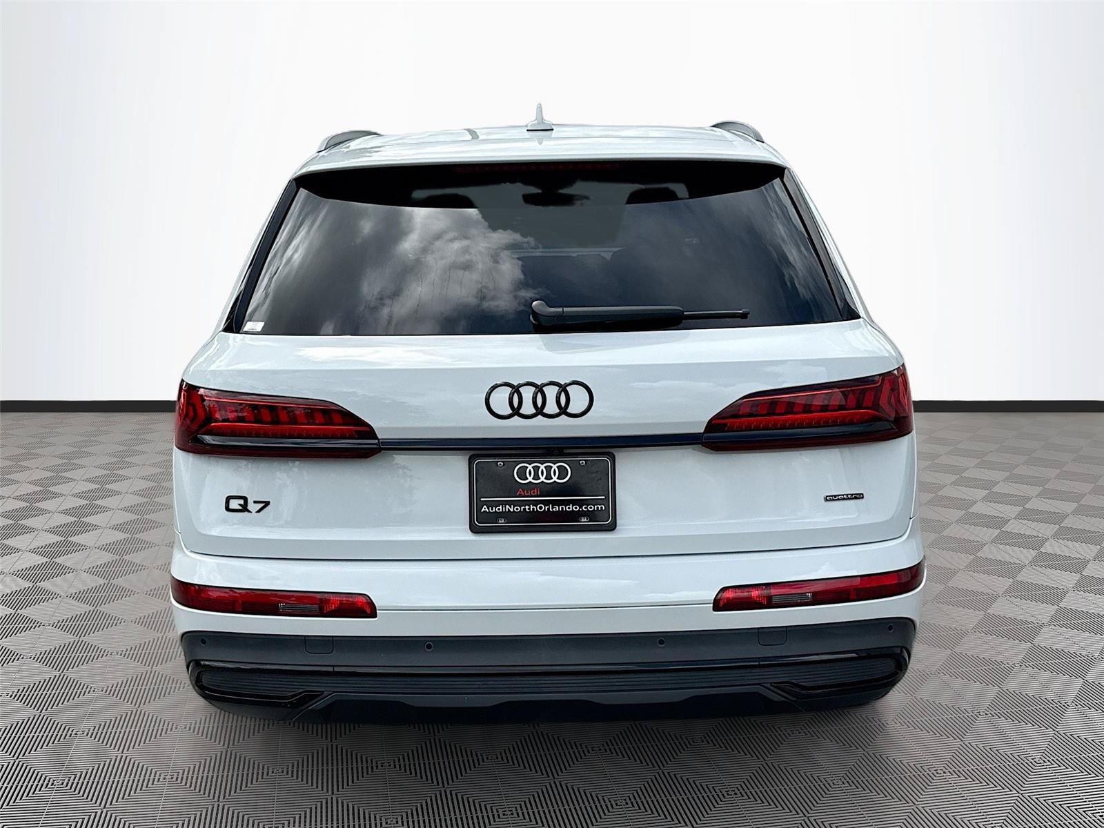 Used 2023 Audi Q7 3.0T Prestige w/ Prestige Package AWD/4WD image 6