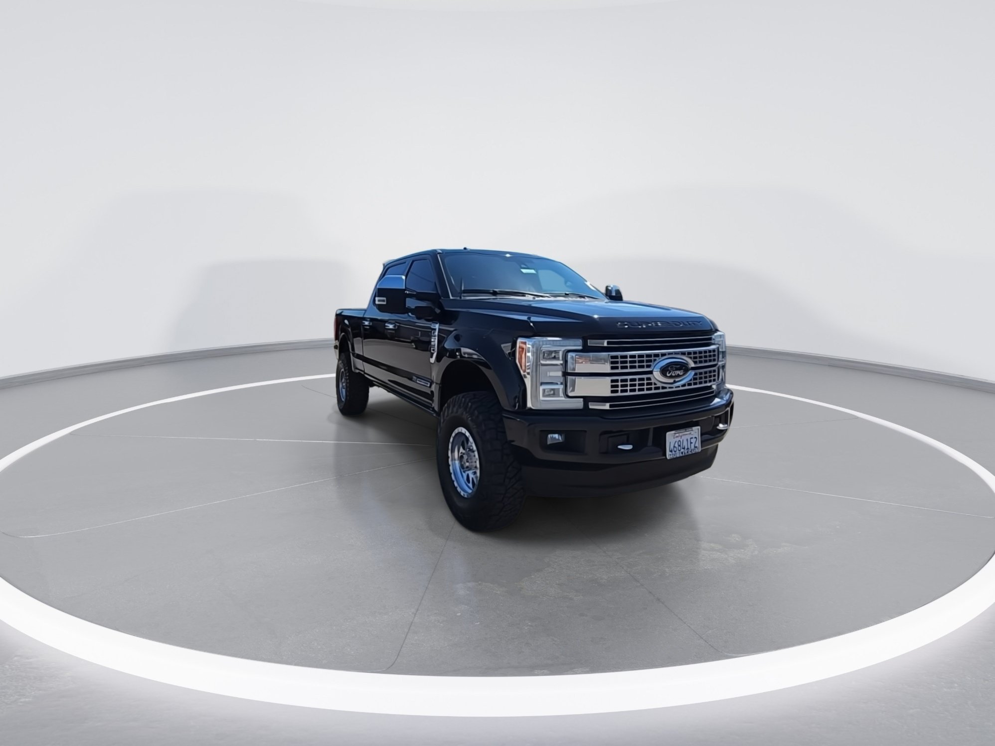 Used 2017 Ford F250 Platinum w/ Platinum Ultimate Package AWD/4WD image 7