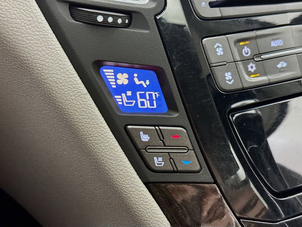 Used 2013 Cadillac CTS V w/ Wood Trim Package RWD image 17