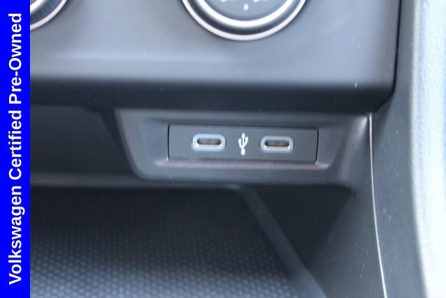 Used 2024 Volkswagen Jetta Sport image 35