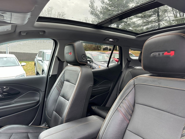 Used 2024 GMC Terrain AT4 w/ Tech Package image 12