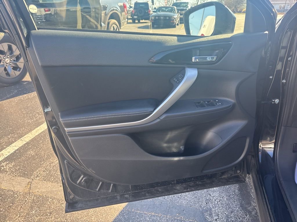 Used 2020 Mitsubishi Eclipse Cross SE image 18