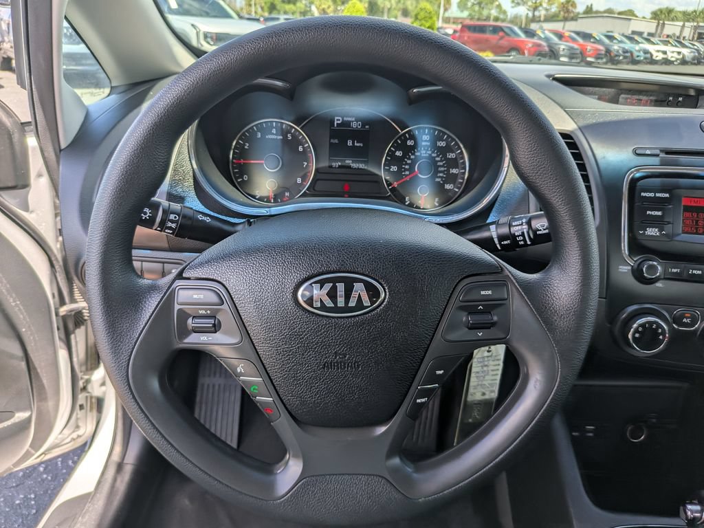 Used 2017 Kia Forte LX FWD image 28