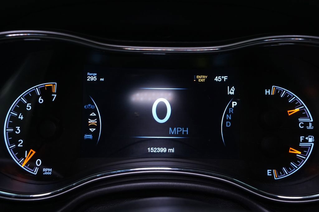 Used 2018 Jeep Grand Cherokee Trailhawk w/ Trailhawk Luxury Group image 44