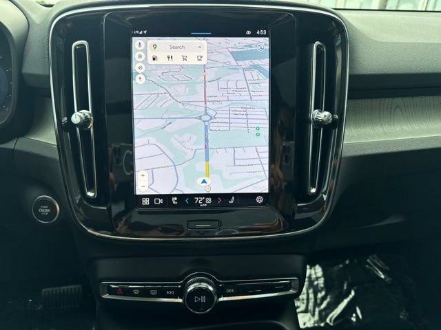 Certified 2025 Volvo XC40 B5 Core AWD/4WD image 24