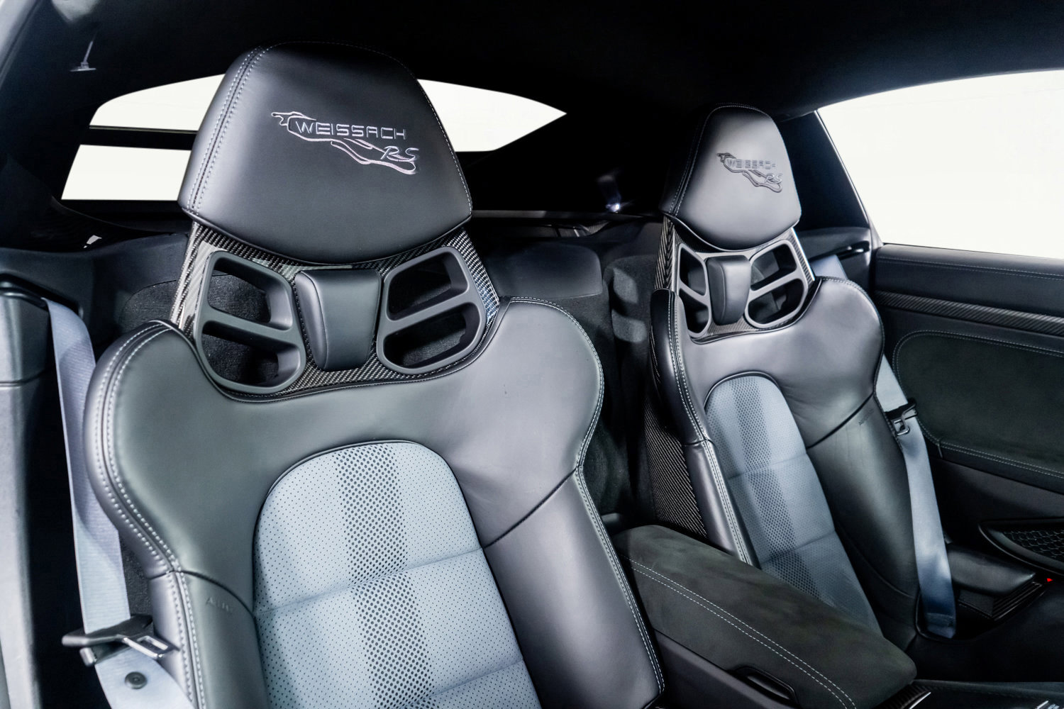 Used 2023 Porsche 718 Cayman GT4 RS w/ Weissach Package image 34