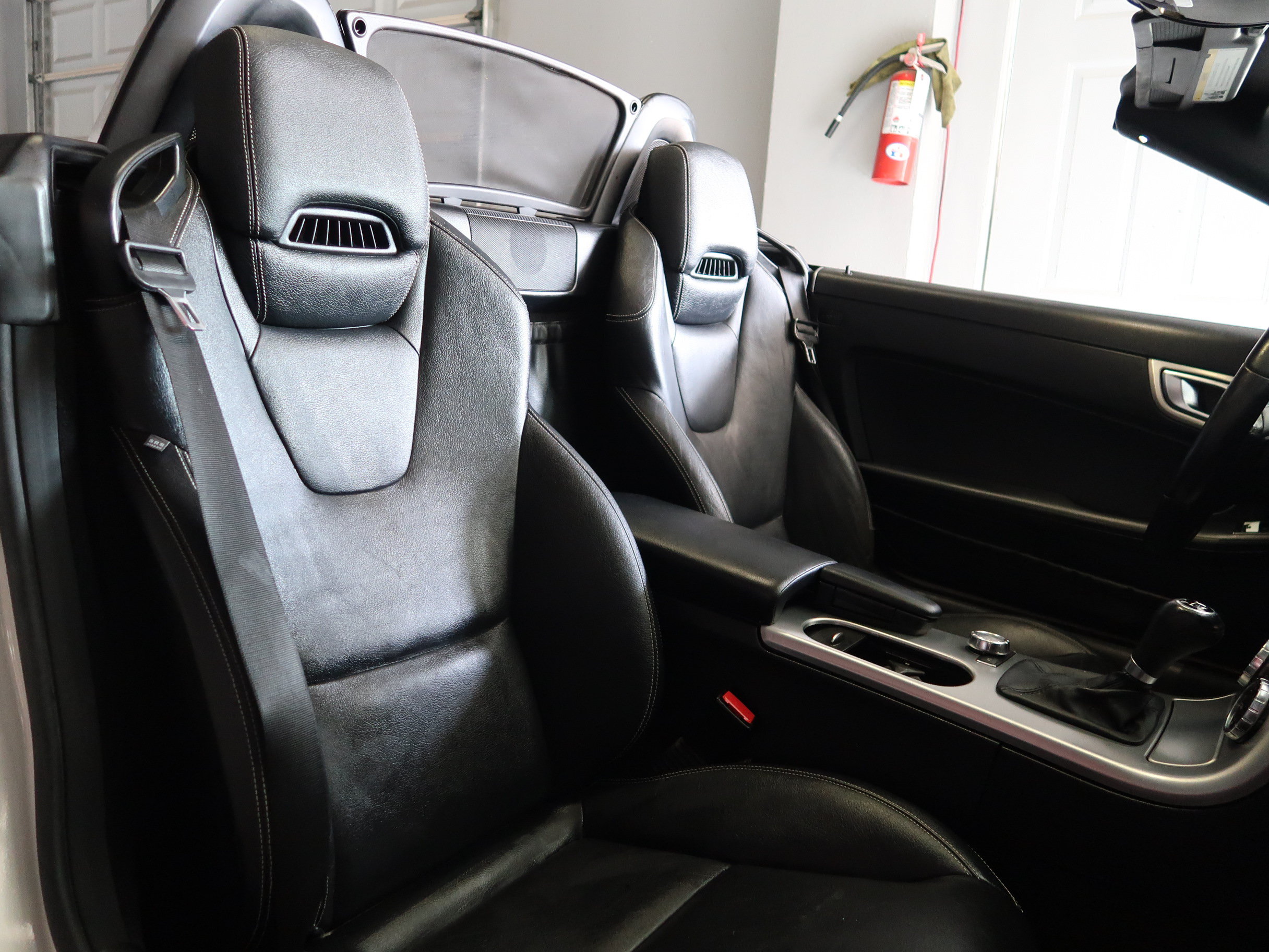 Used 2012 Mercedes-Benz SLK 350 image 13