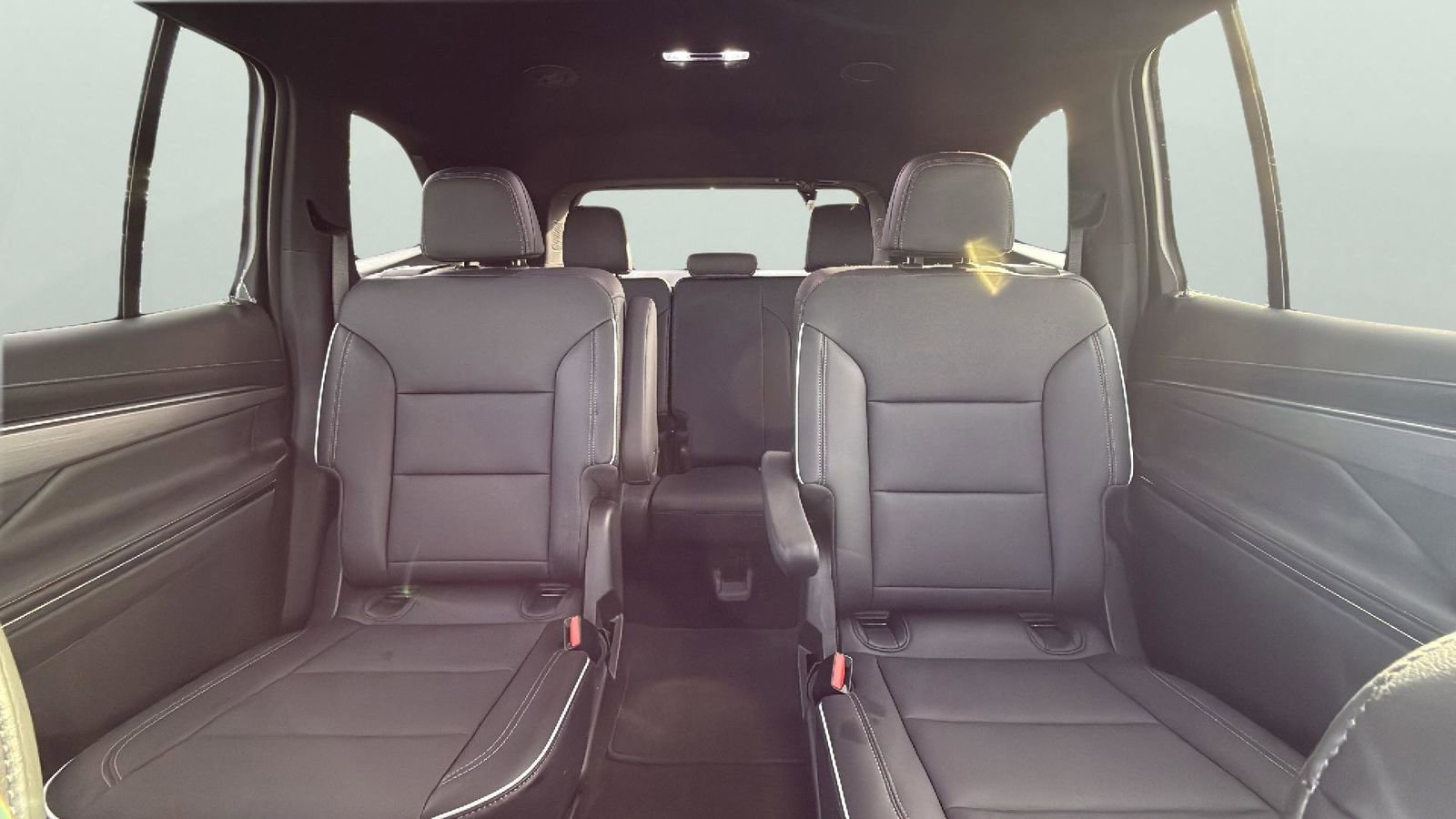 Used 2025 Buick Enclave Preferred image 26