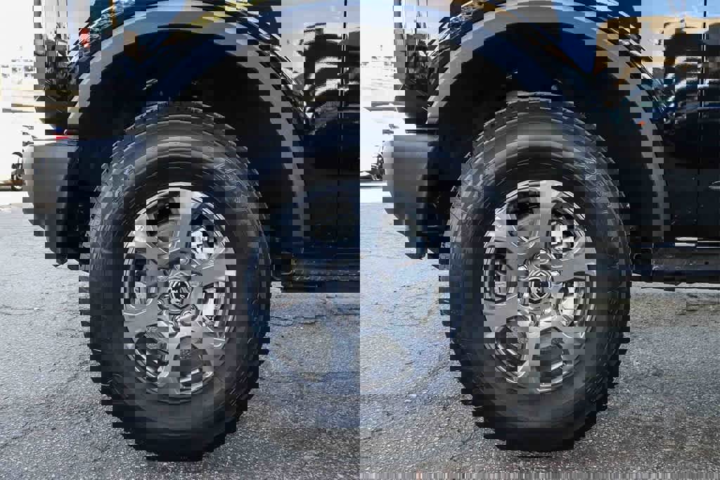 Used 2025 Ford Bronco Big Bend image 11