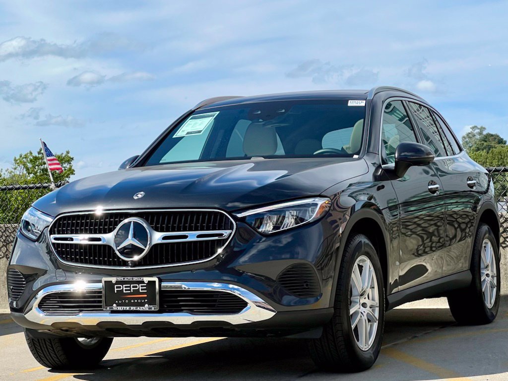 Certified 2026 Mercedes-Benz GLC 300 4MATIC image 3