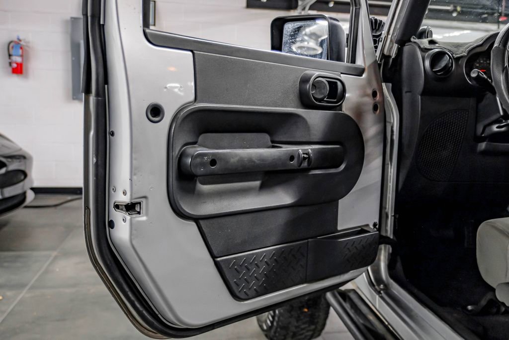 Used 2007 Jeep Wrangler X image 41