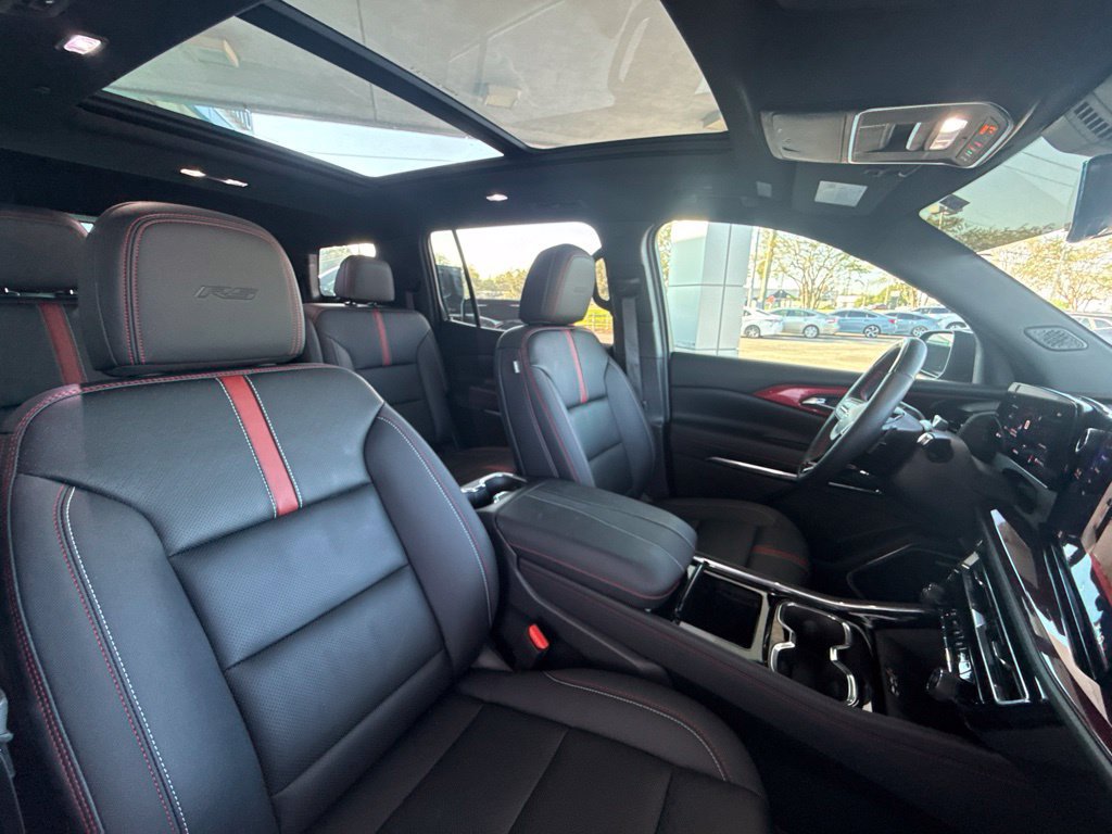 Used 2026 Chevrolet Traverse RS w/ LPO, Floor Liner Package FWD image 35