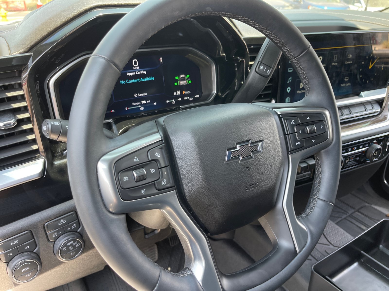 Used 2026 Chevrolet Silverado 1500 RST w/ RST Select Package AWD/4WD image 9