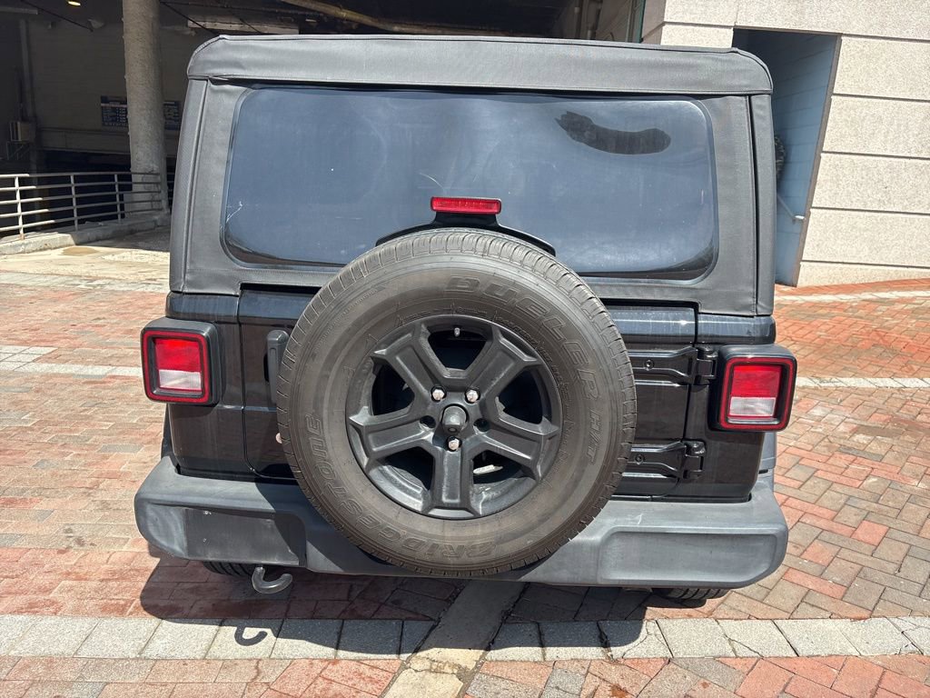 Used 2021 Jeep Wrangler Sport image 4