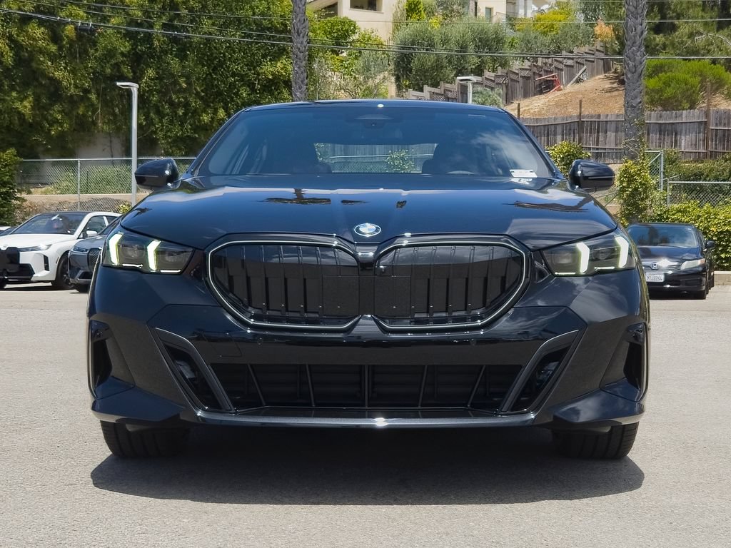 New 2027 BMW 530i w/ M Sport Package RWD image 2