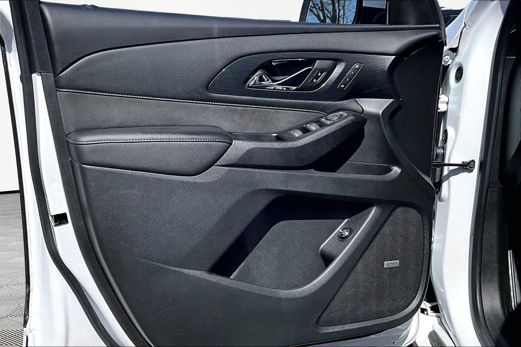 Used 2023 Chevrolet Traverse High Country image 23