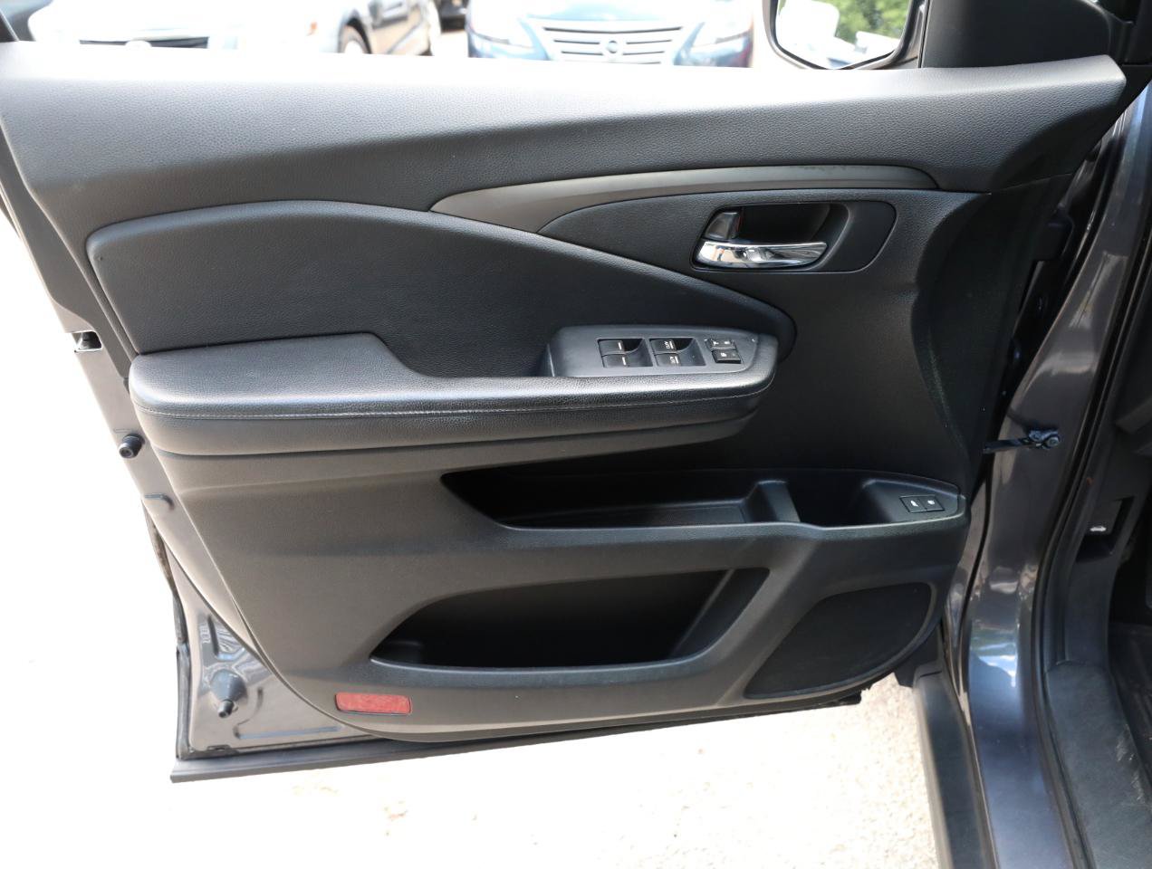 Used 2016 Honda Pilot EX-L image 18