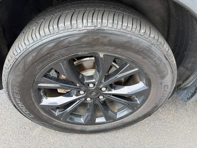 Used 2021 Ford Explorer Limited w/ Equipment Group 301A AWD/4WD image 10