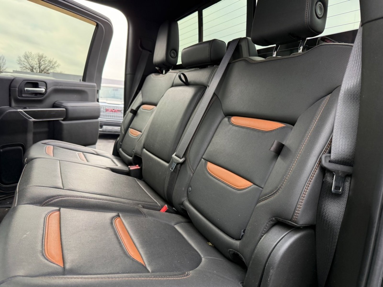 Used 2022 GMC Sierra 2500 AT4 w/ AT4 Preferred Package image 17