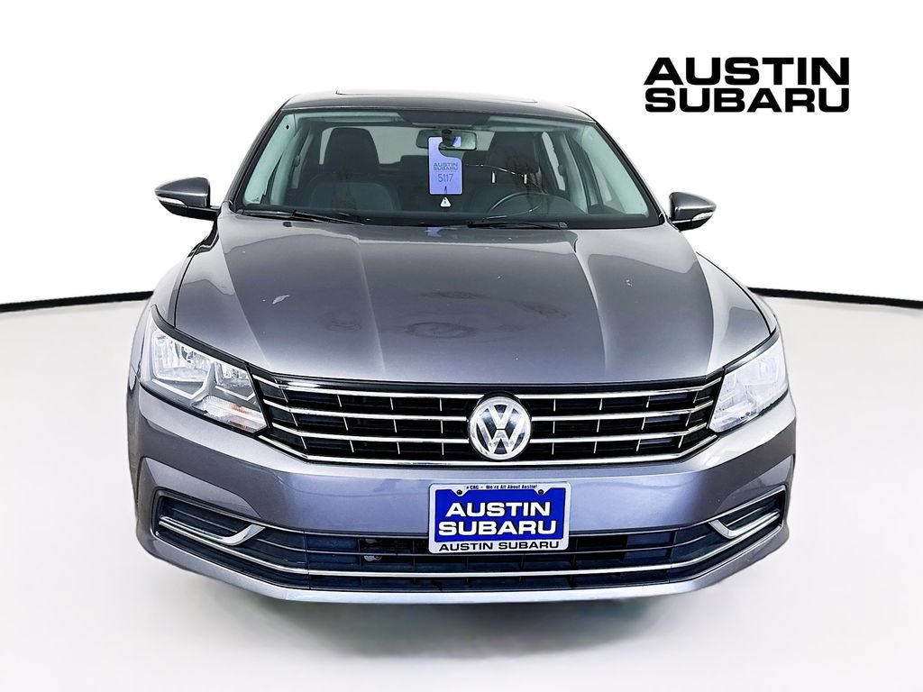 Used 2016 Volkswagen Passat 1.8T SE FWD image 2