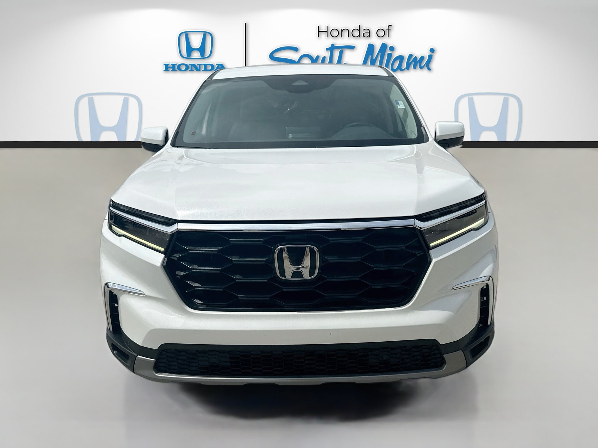 Certified 2025 Honda Pilot EX-L image 2