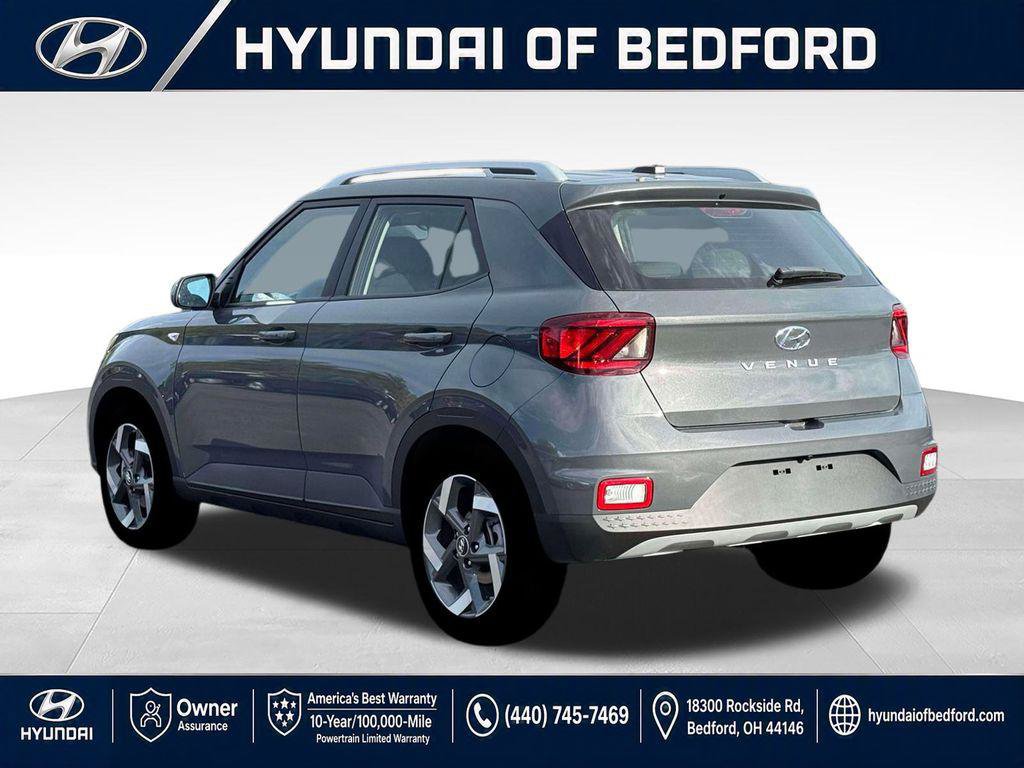 New 2026 Hyundai Venue SEL FWD image 8