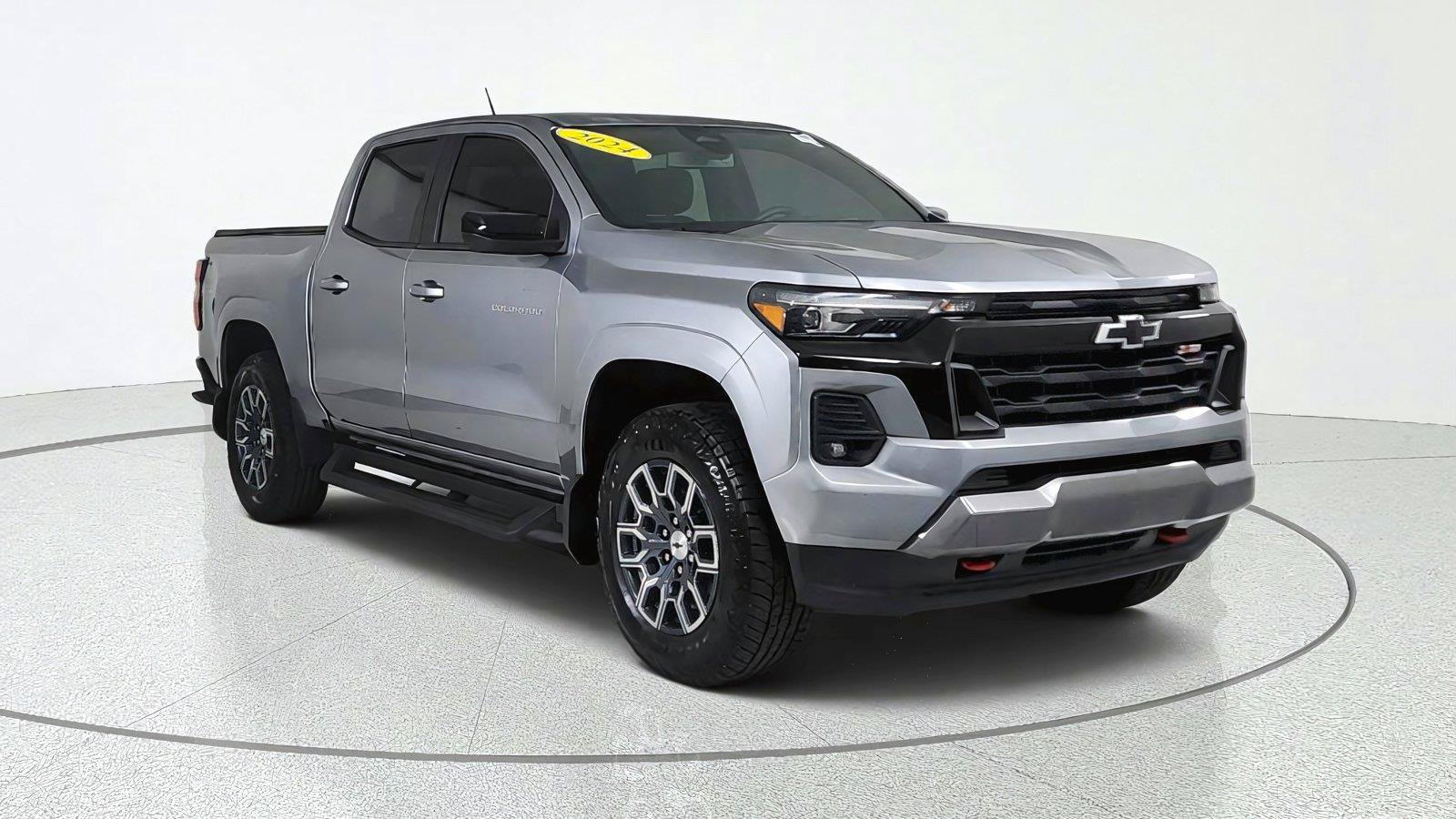 Used 2024 Chevrolet Colorado Z71 w/ Z71 Convenience Package 2 AWD/4WD image 1