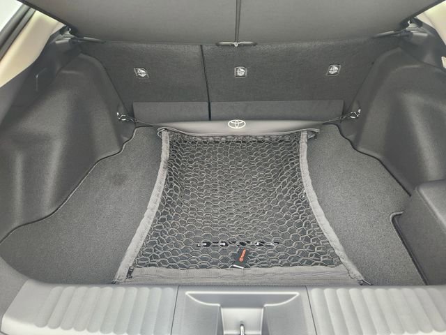 New 2026 Toyota Prius LE image 21