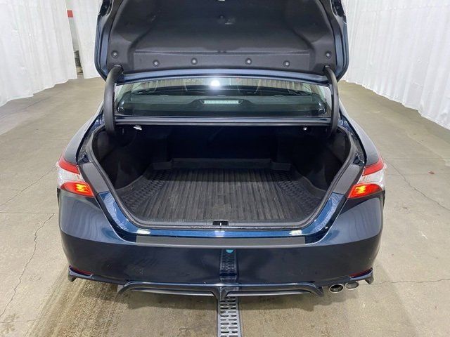 Used 2020 Toyota Camry SE image 12