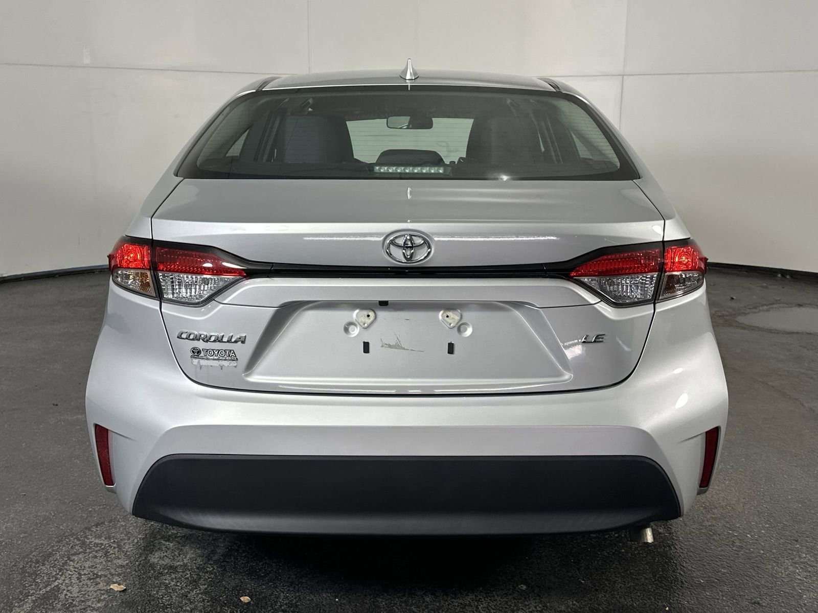 Used 2023 Toyota Corolla LE image 7