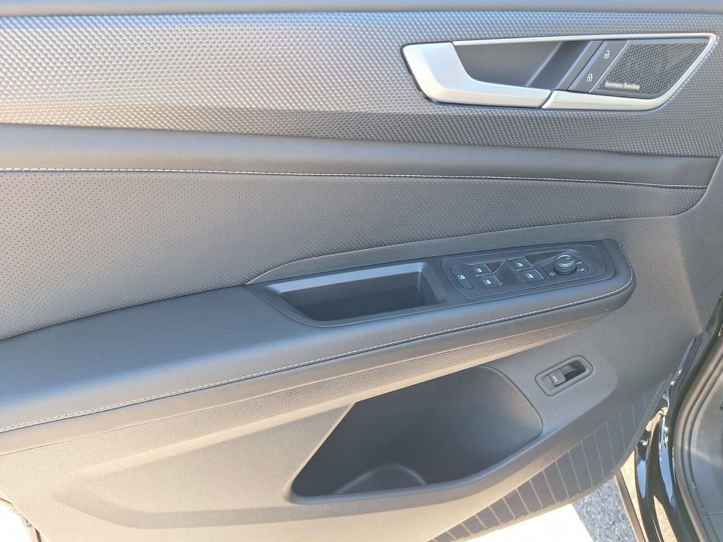 New 2026 Volkswagen Atlas Cross Sport SEL Premium R-Line image 28