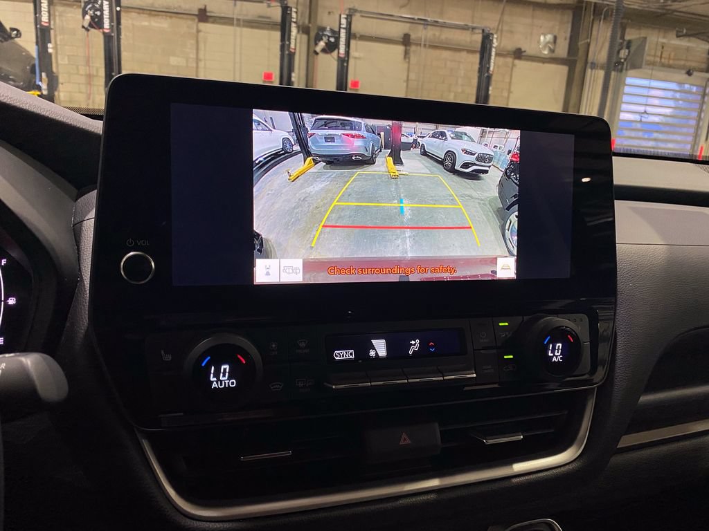 Used 2024 Toyota Grand Highlander AWD image 5