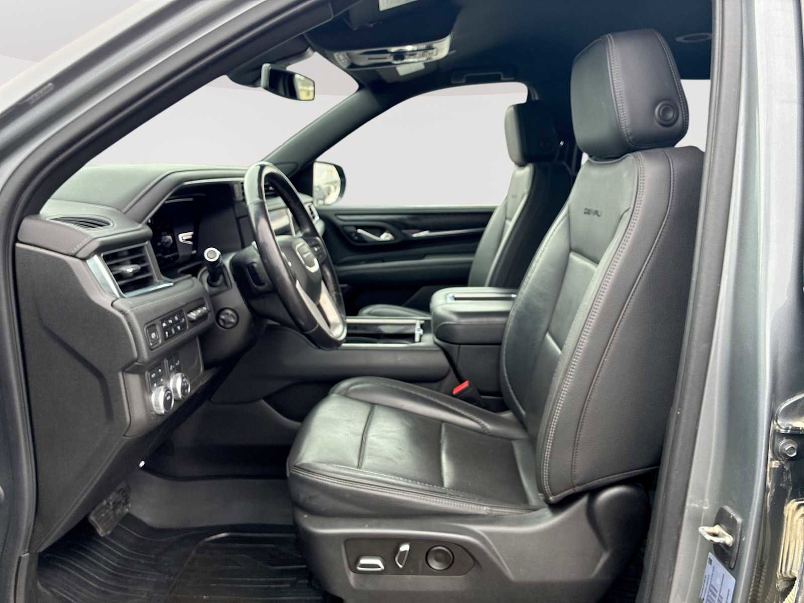 Certified 2022 GMC Yukon Denali image 19
