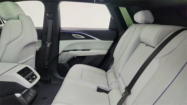 Used 2025 Cadillac Lyriq Luxury image 29