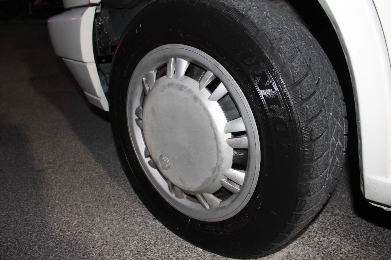 Used 1993 Volkswagen Eurovan MV FWD image 46