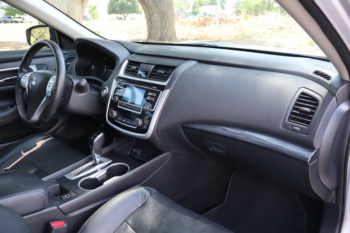 Used 2018 Nissan Altima 2.5 SL FWD image 17