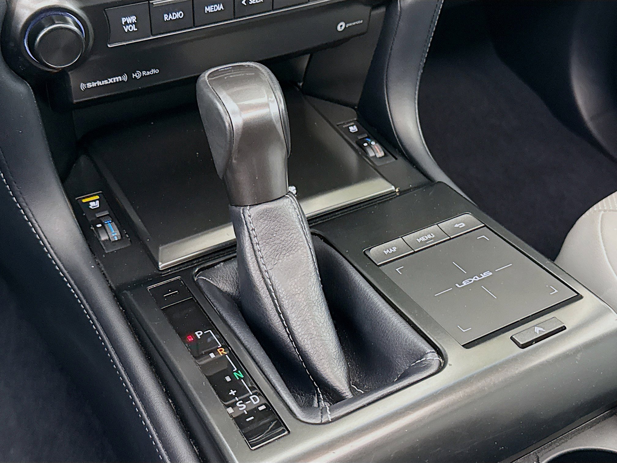 Certified 2023 Lexus GX 460 w/ Black Line Special Edition AWD/4WD image 19