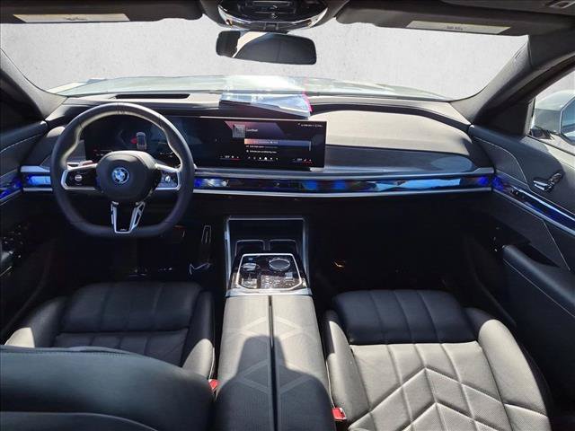 Used 2025 BMW i7 eDrive50 w/ M Sport Package RWD image 19