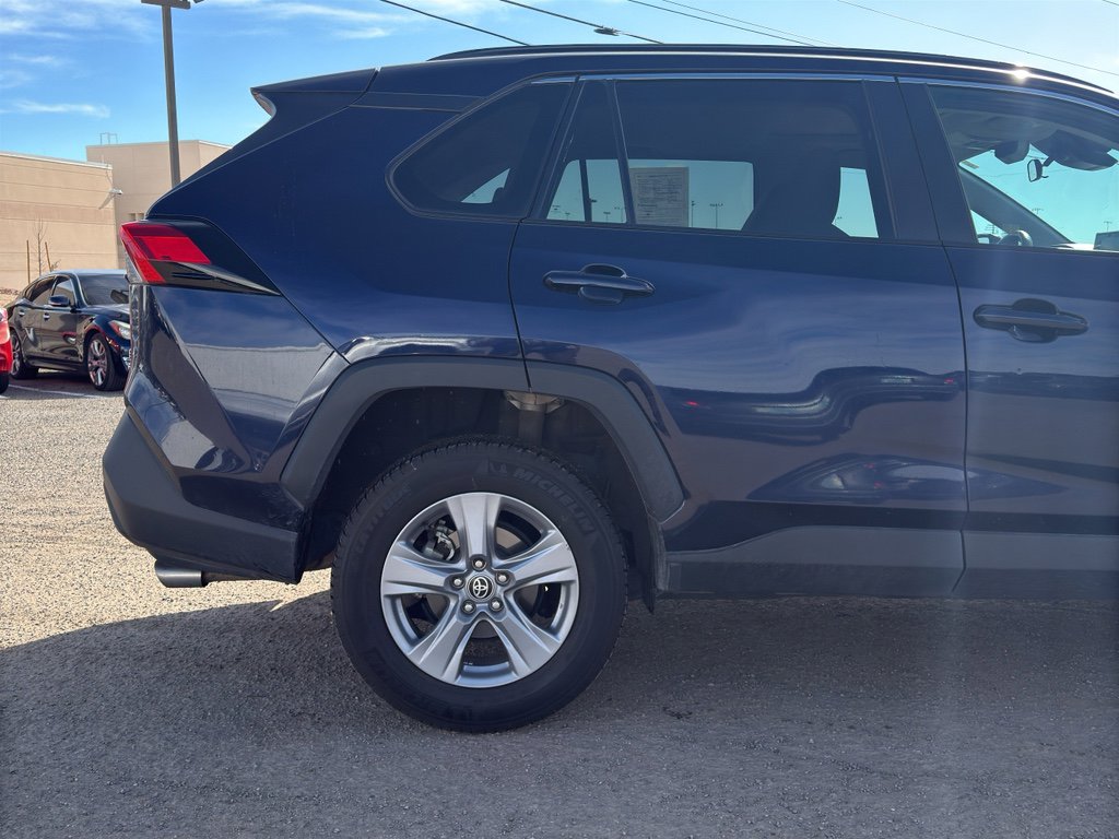 Used 2022 Toyota RAV4 XLE image 5
