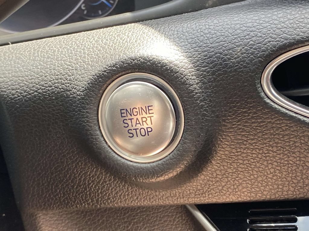 Used 2021 Hyundai Sonata Limited FWD image 28