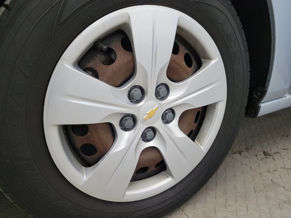 Used 2018 Chevrolet Cruze LS w/ LS Fleet Convenience Package image 31