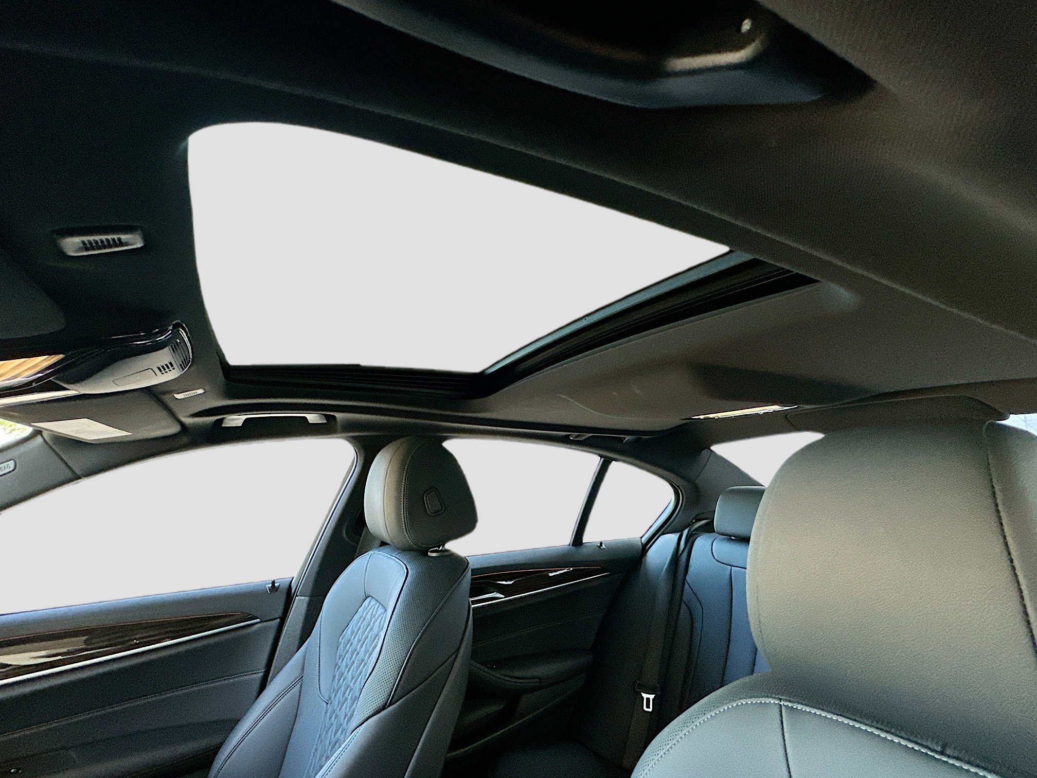 Certified 2023 BMW 540i w/ Premium Package image 23