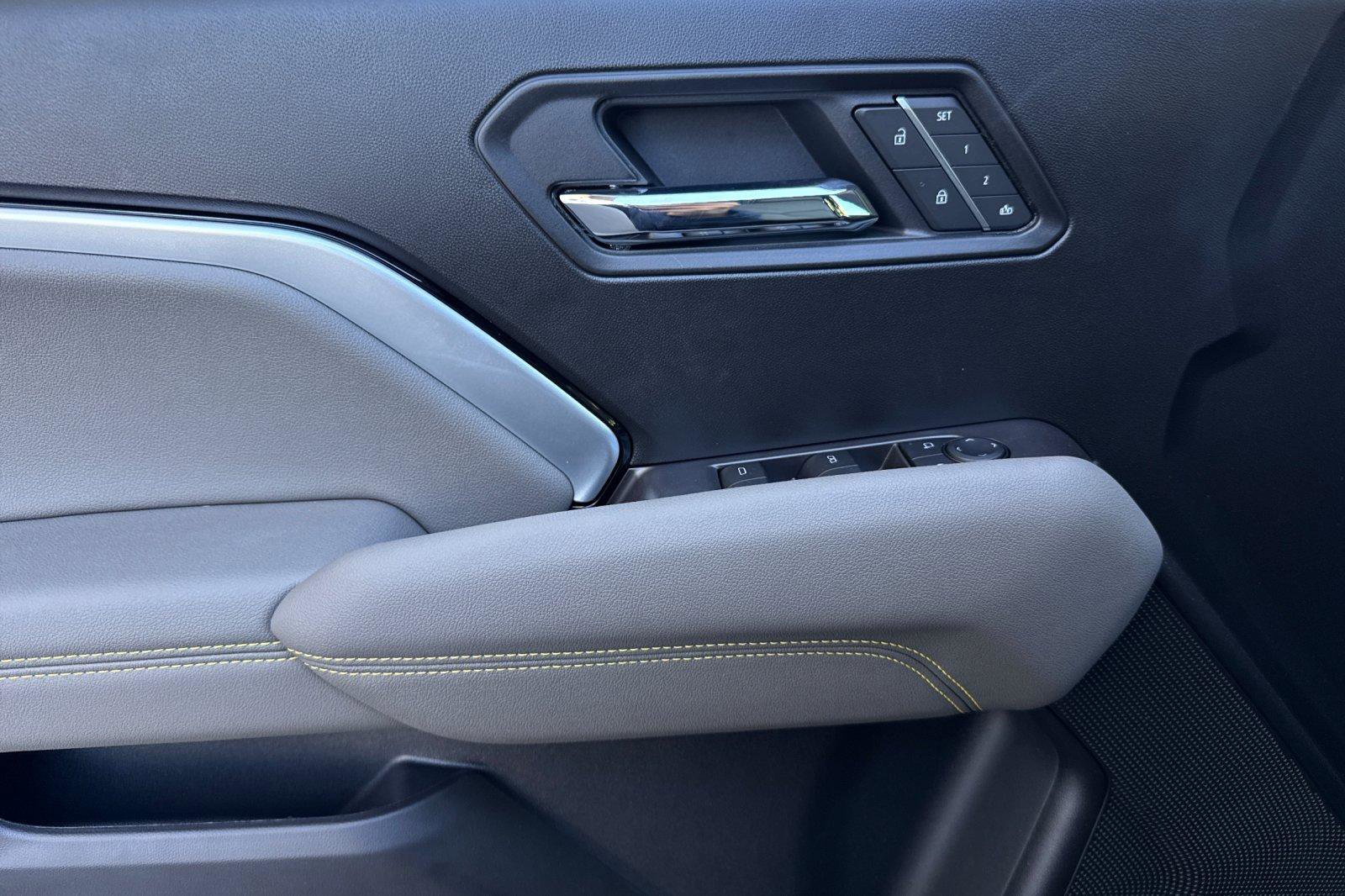 New 2026 Chevrolet Colorado ZR2 w/ Technology Package image 13