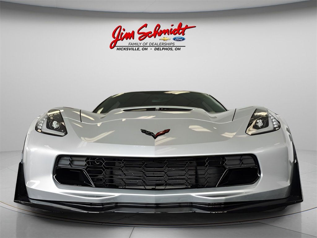 Used 2015 Chevrolet Corvette Z06 w/ 3LZ Preferred Equipment Group image 2