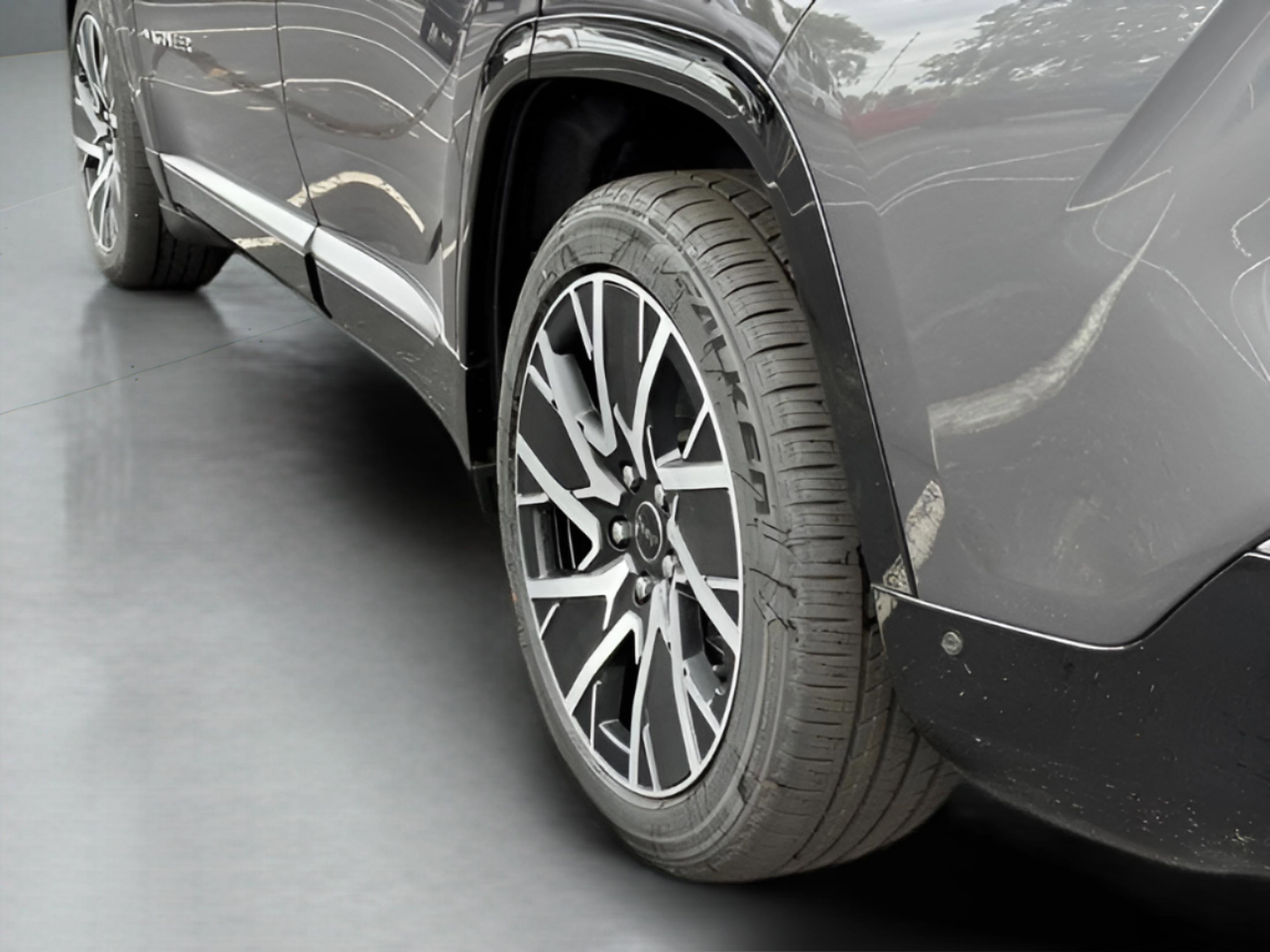 New 2025 Jeep Wagoneer S Limited w/ Comfort Package image 8