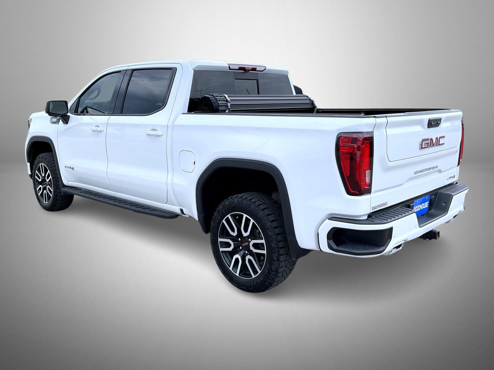 Certified 2025 GMC Sierra 1500 AT4 w/ AT4 Premium Package AWD/4WD image 7
