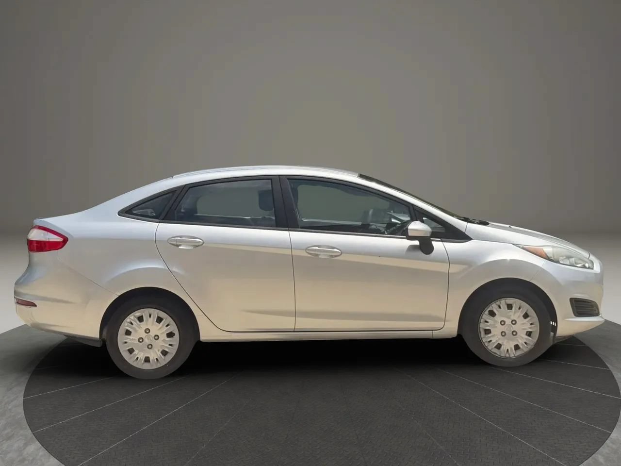 Used 2017 Ford Fiesta S FWD image 2