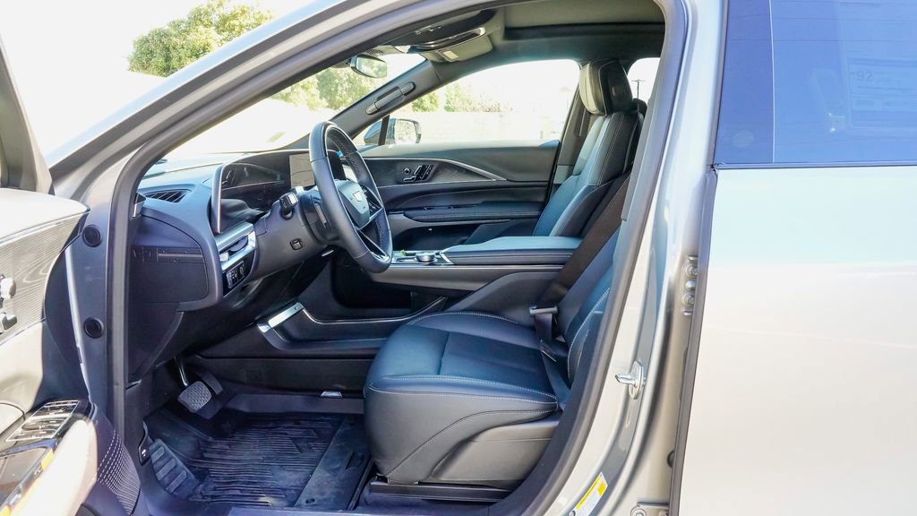 New 2026 Cadillac Lyriq Luxury w/ LPO, Floor Liner Package image 13