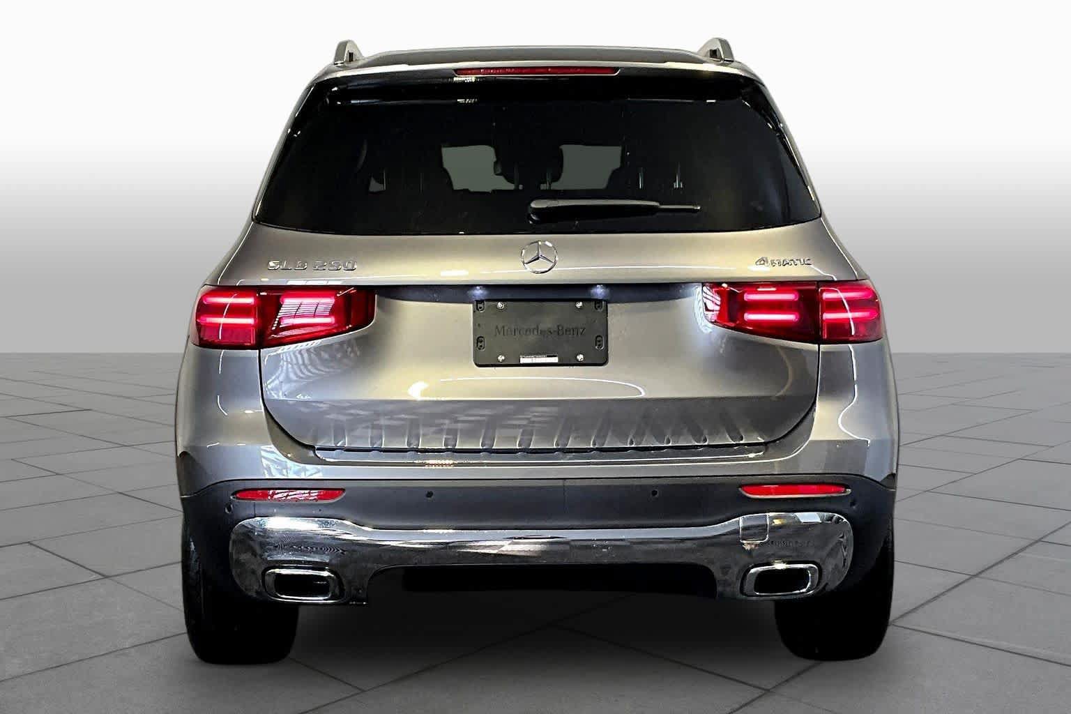 New 2026 Mercedes-Benz GLB 250 4MATIC image 4